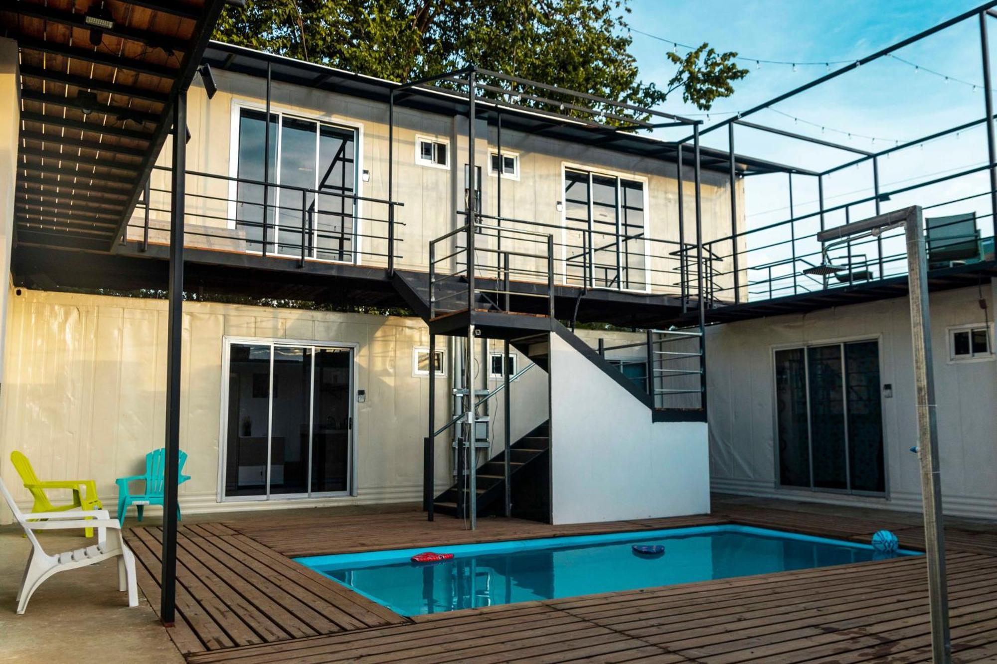 Emi'S Place Container Living Uvita Exteriér fotografie